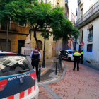 Imatge del dispositiu per la detenció del sospitós a la zona d ela plaça del Caragol de Valls.
