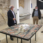 Una de las salas de Tarracròpolis, con una maqueta de la construcción de la catedral de Tarragona.