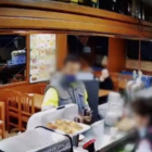 Imagen del vídeo de seguridad de uno de los bares que robó.