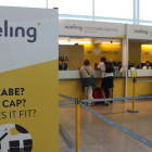 Mostrador de reclamaciones de Vueling en el aeropuerto del Prat.