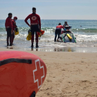 Imagen de las pruebas de selección de socorristas acuáticos de la Cruz Roja, que se hicieron en el Arrabassada este fin de semana.
