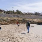 Imatge del tram final de la platja del Miracle on els banyistes hi podran anar amb el seu gos.