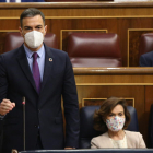 Plano medio del presidente del gobierno español, Pedro Sánchez, en la sesión de control en el Congreso.