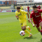 Pedro Martín conduce la esférica durante el partido que el Nàstic disputó en Villarreal este pasado domingo (1-2).
