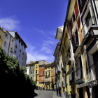 Imagen de la calle Alfonso VIII de Cuenca, Ciudad Patrimonio de la Humanidad.