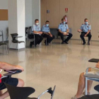 Representantes del sindicato agrícola con los mandos de la Región Policial Camp de Tarragona en la reunión de ayer por la mañana.