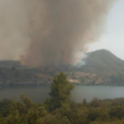 El incendio de la Pobla de Massaluca desde lejos.