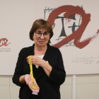 Pla mitjà de la Doctora Honoris Causa per la Universitat Rovira i Virgili, Pilar Galán.