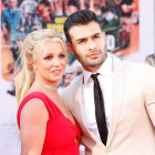 Britney Spears con su pareja en Hollywood.