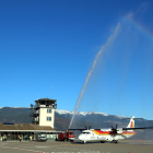 Pla general del bateig del primer vol regular entre Andorra-La Seu i Madrid.