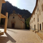 Imagen de la ermita y el balneario de la Fontcalda de Gandesa.