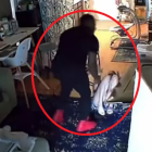 Una captura del vídeo de l'agressió.