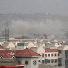Imagen del humo de las bombas justo después del ataque.