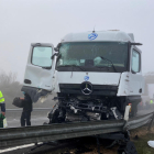 Plano general de uno de los camiones implicados en el accidente.