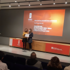 Inés Solé i Maria Roig recogieron el premio ayer en Terrassa.