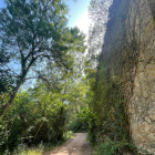 Un dels camins de la Vall de Lladrons, adquirida per l'Ajuntament de Montblanc.