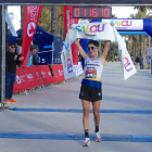 Gurutze Frades después de ganar la Media Maratón de Salou.