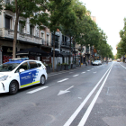 El carrer Creu Coberta, pròxim a la plaça d'Espanya.