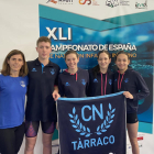 Imatge de l'equip de nedadors del CN Tàrraco al campionat.