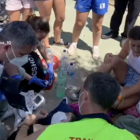 Imatge del vídeo on s'expliquen els cops de calor i els atacs d'ansietat que es van produir a l'autobús que tornava de l'Arenal Sound.