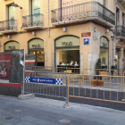 Imagen del inicio de la calle Monterols, la cual también se ve afectada por el cierre de las obras del arrabal.