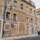 L'edifici del futur centre cívic va ser un convent, una escola i una caserna de la policia.