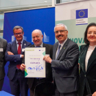 Imatge de la signatura de l'acord de finançament d'Ecoplanta amb la Comissió Europea.