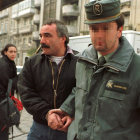 La entrada de Alfredo Sánchez Chacón durante el juicio del año 2001.