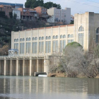 Imatge d'arxiu de la central hidroelèctrica dde Flix.