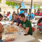 El local del Club Diògenes es troba a la plaça Carles Llorach.