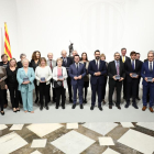 Foto de grupo de los establecimientos centenarios galardonados.