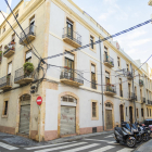Casa Fontanals es troba al carrer Lleó, 3, a la Part Baixa de Tarragona.