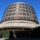 Imagen exterior de la fachada del Tribunal Constitucional.
