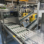 La línia de producció d'Activia a la fàbrica de Danone.