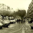 Imatge que més interacció ha tingut a les xarxes socials de l'Arxiu aquest any: la plaça de la Font a principis dels 80.