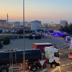 Imatge dels treballadros d'ASESA concentrats a l'entrada de l'empresa a Tarragona.