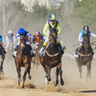 Fotografia de la cursa de cavalls al circuit hípic del Parc de la Torre d'en Dolça de Vila-Seca.