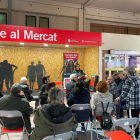 Imagen de la asamblea socialista en el barrio del Carrilet.