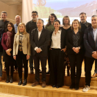La directora general de Turismo de Cataluña, Marta Domènech con el resto de representantes de la mancomunidad.