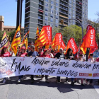 Capçalera de la manifestació en motiu de l'1 de Maig a Tarragona.