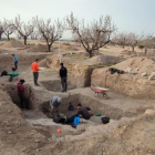 Investigadores llevan a cabo las excavaciones en el fortín romano de la Costa de la Sierra de la Secuita,