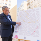 El regidor Carles Prats, explicant les noves zones que s'incorporen al projecte.
