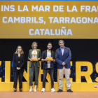 Los representantes de los centros tarraconenses recogiendo los premios este fin de semana en Madrid.