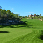 Golf Costa Daurada sustituirá la hierba de los campos de golf y pitch & putt
