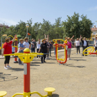 Imatge de la sessió pràctica per aprendre a utilitzar els parcs de salut de Constantí.