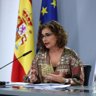 La ministra d'Hisenda, Maria Jesús Montero, en roda de premsa a la Moncloa.