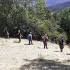 Bomberos, gendarmes y voluntarios en busca del niño desaparecido.