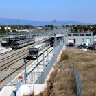 Dos trenes parados en la estación de tren de Hospitalet de l'Infant a raíz de una incidencia en la infraestructura entre este municipio y L'Ametlla de Mar.