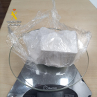 Embolcall amb 197 grams de cocaïna sobre una balança comissat per la Guàrdia Civil a Osca.