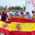 El cambrilenc Joan Domingo i els seus companys regaistes amb els que s'ha proclamat subcampió del món.